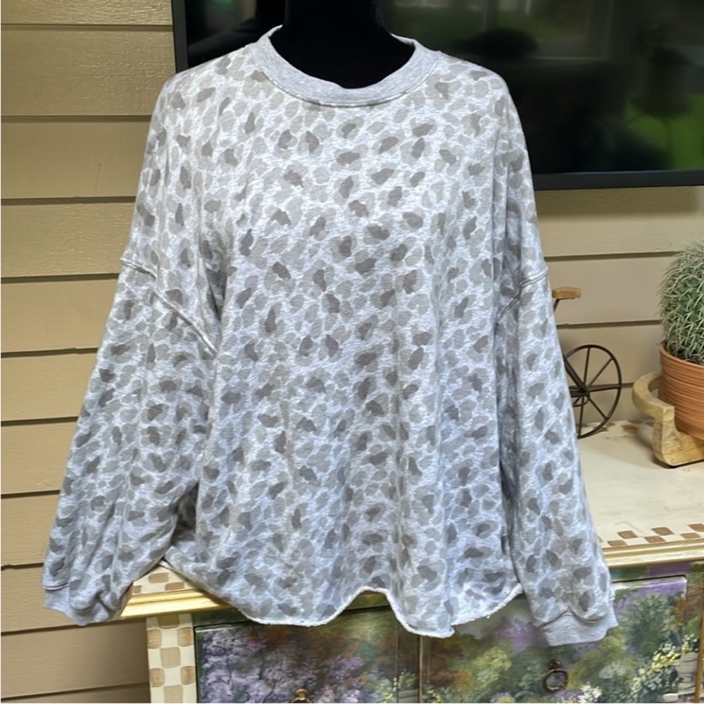 Aerie Light Gray Patterned